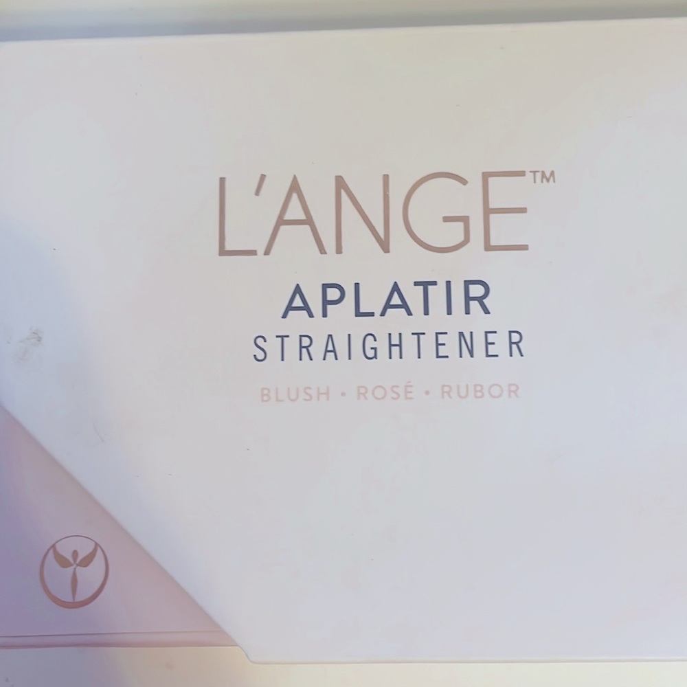 Lange astir straightener blush rose color